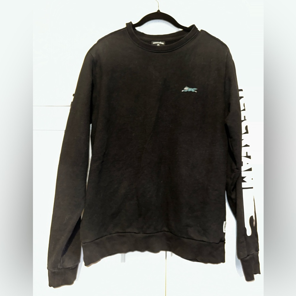 Ice cream crew neck
